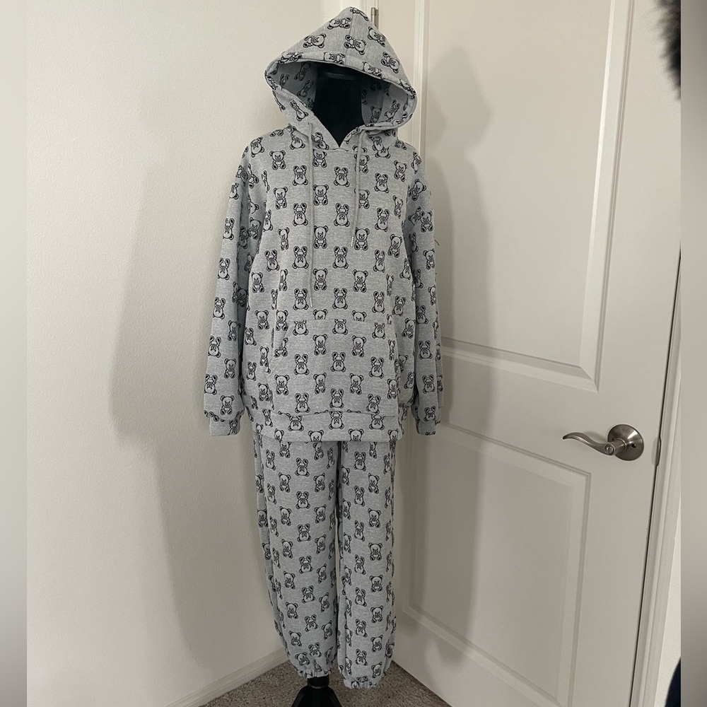 Grey bear embossed jogger set. Never used